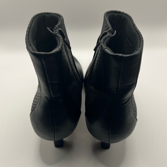 Clarks Elegant Black Shondrah Ankle Boots with Kitten Heel -Snake Texture Detail - Picture 11 of 14